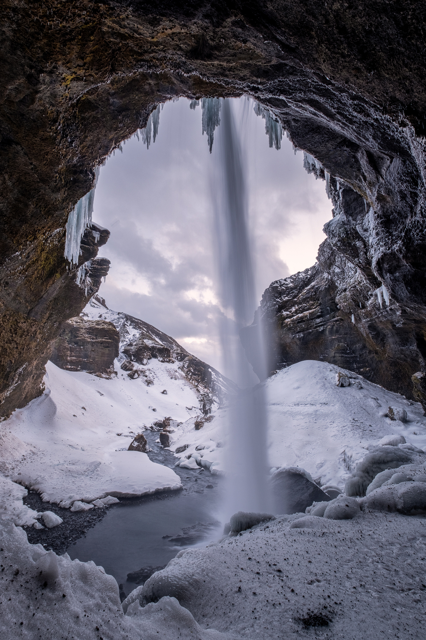 Platz 05 Island Rahmen II.jpg