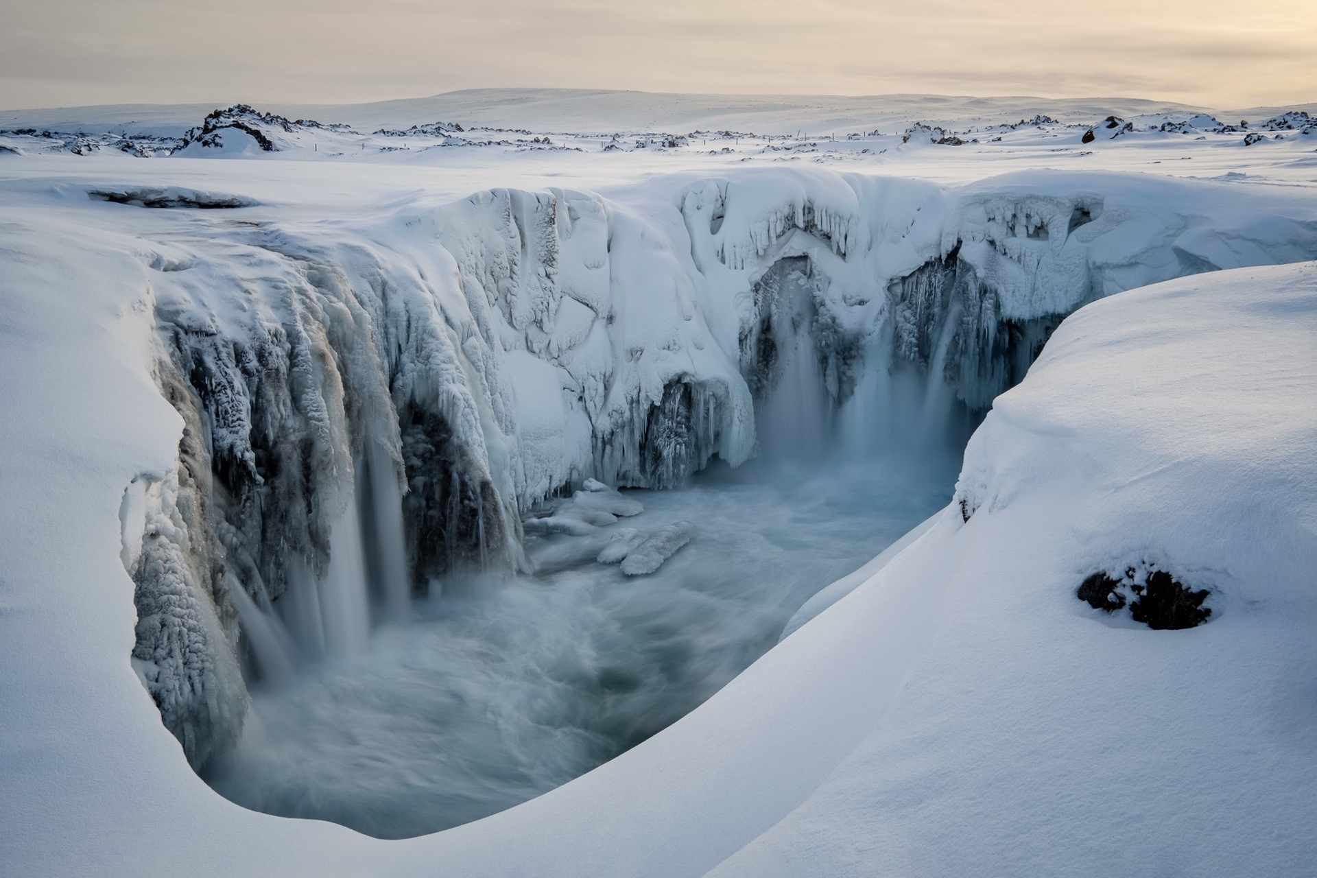 Platz 10 Island_Rahmen I.jpeg