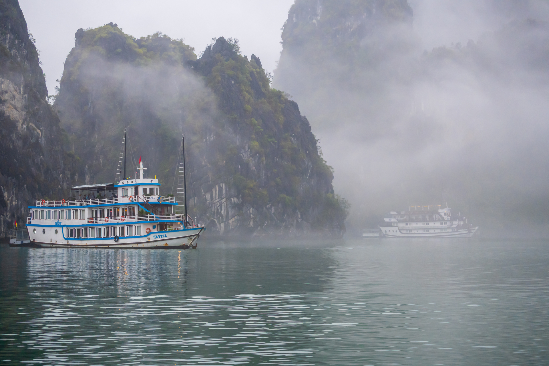 Platz 12 Halong im Morgennebel