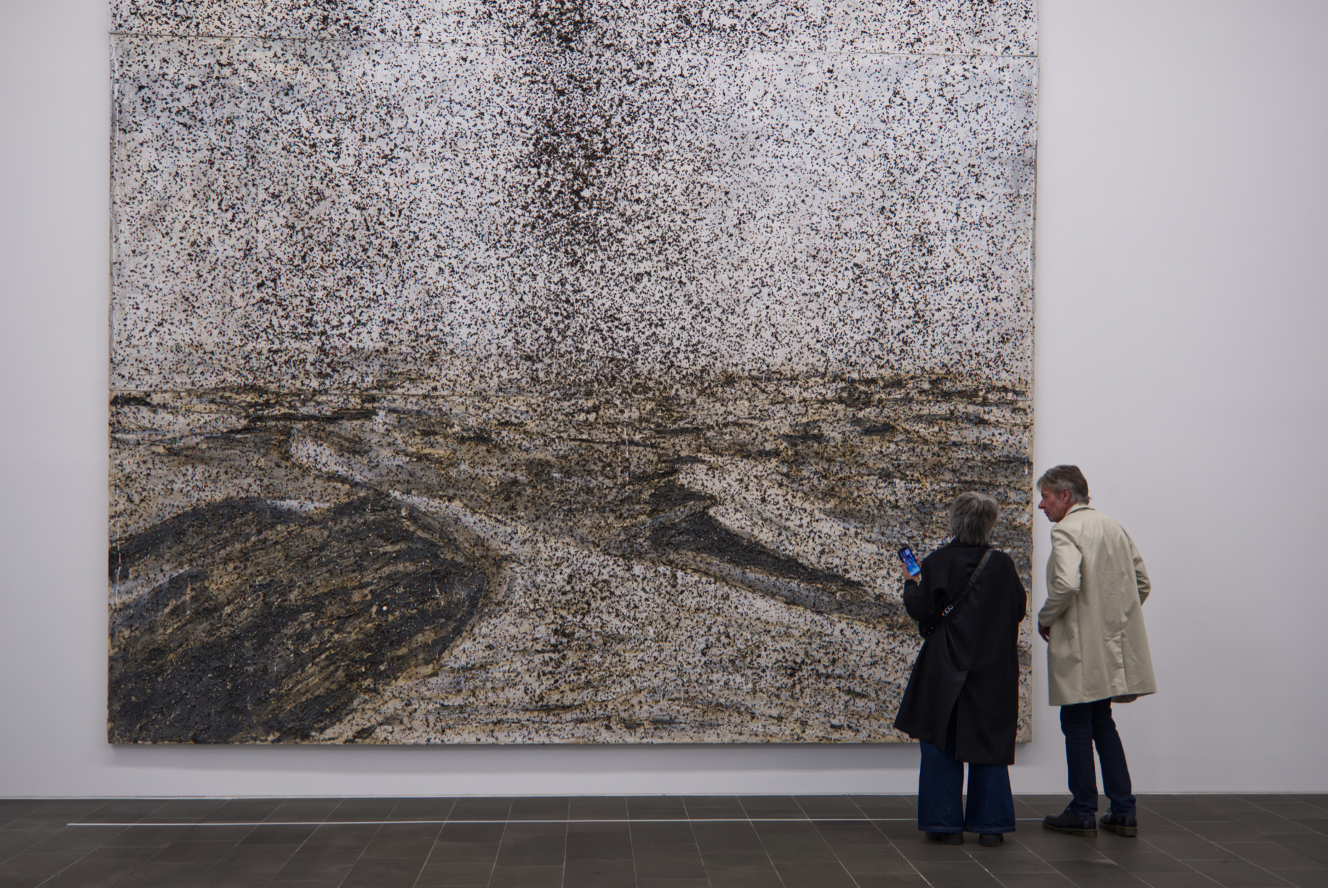 20 - Anselm lädt zum Gespräch - 2024 Museum Küppersmühle.jpg