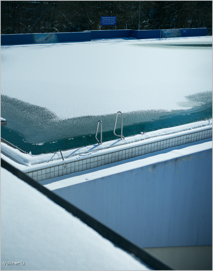 Freibad im Winterschlaf - Deutschland (2021).jpg