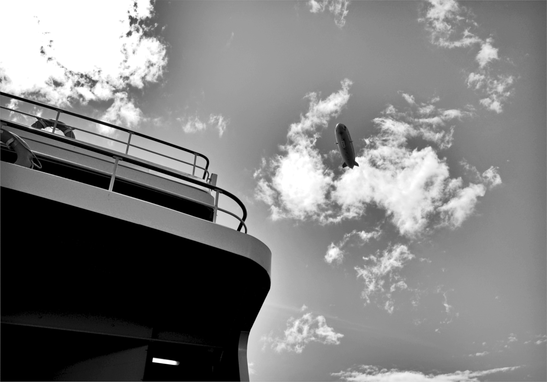 Platz 18 Between and Beyond