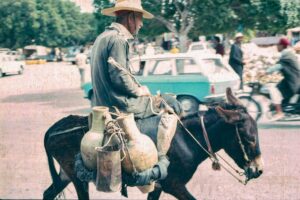 Straßenverkehr in Houmt Souk, Djerba, Tunesien 1975