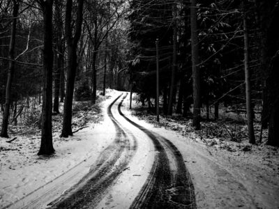 Schnee-Spuren – Olaf Schatta